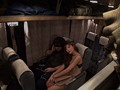 夜行バスに派遣された明日花キララが声の出せない状況でガチ素人さんを誘惑して、無音スローピストンSEXまでしちゃいました。5