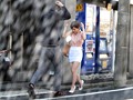 すみません、突然の雨で濡れてしまいまして… しかも、今日に限ってノーブラなんです…。 奥田咲5