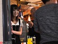 完全ガチ交渉！噂の、素人激カワ看板娘を狙え！ 371