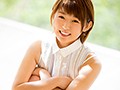 純朴で人懐っこい笑顔がチャーミングな女の子一見エロとかけ離れていそうなのにスケベ めちゃくちゃエッチ好きなのにイったことないんです…。そんな君に絶頂を体感してもらいたいと思った。地方からイク為だけにはるばる上京しAVデビュー 茜麻衣子1