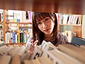 抵抗できないよう僕を拘束し笑みを浮かべジワジワ痴女ってくる文学女子 天使もえ1