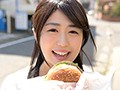 時間停止中出しに興味深々です…と応募してきた 地方のゆるふわグルメキャスター食べ歩き中出ししまくりAVデビュー！！ 小坂しおり1