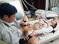 月・水・金のゴミの日の朝、夫に内緒で時短中出しされる人妻 友田真希7