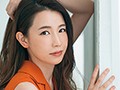 脱がしたくなるイイオンナ。 新人 元ミセスモデルの8頭身人妻 佐野栞 32歳 初脱ぎ解禁AVデビュー！！1