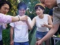 ネトラレテント ～旦那が肉を焼いている14分間にテントの中で寝取られ続ける巨乳妻～ 奥田咲1
