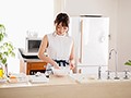 結婚6年目 クッキングスタジオで料理を教える29歳の人妻が夫にも生徒達にも内緒で欲求不満を発散 AVデビュー 七瀬未悠3