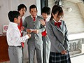 結婚式直前から式の終りまで…新婦の目を盗んで新郎を誘い寝取る美人ウエディングプランナー 天使もえ1