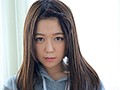 「千本ノックしてください…」野球サークルのマネージャーをしているはっちゃけ笑顔が天使すぎる現役女子大生 久保みなぎAV Debut！2