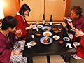 布団の中で寝取られ続けたわたし… 彼氏のすぐ側で巨漢先輩の馬乗り密着性交に背徳イキした2泊3日の卒業旅行 架乃ゆら2