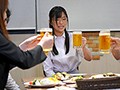 田舎から夢を追って上京したはずがいつの間にか同じ会社のイケメンクズ野郎のクズチ○ポに完堕ちしていたボクの彼女。 遠距離NTR 椿りか1