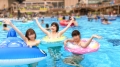 プール型レジャーランドで見つけた巨乳美女3人組(同じ職場の先輩後輩OL)をナンパ！ 若宮はずき-1