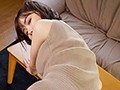 親友の彼氏をカラダ超強調マイクロミニワンピで無自覚誘惑しちゃうビッチギャル 深田えいみ1