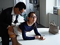職場の隅にいる地味な人妻と、僕はゴム無し不倫をしている―。 水戸かな8