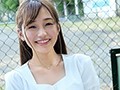 坊や達のパパからの誘いも断れずSEXしちゃうほど押しに弱くて隙だらけ！？ それでも笑顔で元気なむちむち巨乳保育士さんE-BODY専属デビュー ●●達に内緒でイキ潮まき散らす副業AV出演！！ 桃田香織1