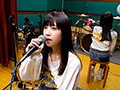 身長145cm敏感シンガー 引きこもりで人見知りだけど、夢は歌手！SNSでちょっぴり話題の女性シンガー顔出し志願イキまくりAVデビュー 桜木なえ2
