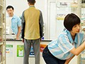 バイト先の店長の奥さんがどスケベ過ぎて僕のカラダが持ちません… 奥田咲1