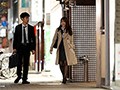 「終電ないならウチおいで」僕の恋人が家で待ってるのに、 終電逃がし同僚女子社員の家に泊まる流れに…ノーパンノーブラ部屋着に興奮した絶倫のボクは一晩中ヤりまくった。。。 相沢みなみ1
