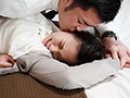 出張先の相部屋で絶倫上司に何度も挿入されて… 部長の粘着質な愛撫と濃厚SEXに溺れた巨乳新妻OL 朝倉ここな2