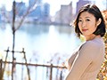 地元へ帰省した三日間、人妻になっていた幼馴染のお姉さんと時を忘れて愛し合った記録―。 水野朝陽1