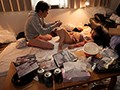 ゴミ屋敷に住む変態オヤジに毎日中出しされ続けた人妻。 初川みなみ4