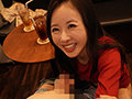 卑猥ってレベルじゃねぇ！デート中に僕の乳首を責めチ●ポをせがんで来るド痴女彼女 栗山莉緒10