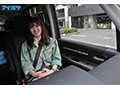 【勤務中】ーサボり密交ー 営業回り中の車内で隣に座る気の強い美人同僚に白昼堂々痴女られ二人でサボってます。 岬ななみ1