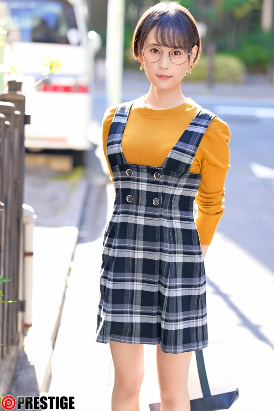 新・絶対的美少女、お貸しします。 111 浅井心晴(AV女優)22歳。-1