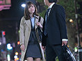 恋人未満な女友達のキメセク相部屋NTR 仲良しすぎる同期女子がヤリチン絶倫男に媚薬を飲まされて何度も中出しされた話。 美谷朱里1