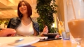 【止まらないハメ潮！！】高級会員サイトでマッチングした山形県産美白美少女【まいちゃん】はベッドびしょ濡れになる程ハメ潮を撒き散らす超敏感体質でしたｗｗｗ-2