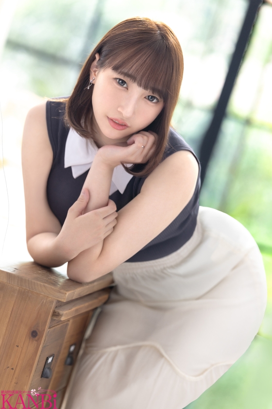 むっちむち肉感人妻 色白美乳Eカップ うたのおねえさん 鈴乃ニナ 25歳 ※旦那公認 AVデビュー-1