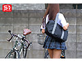 1週間あの手この手で媚薬を擦り込み続けた ギリギリミニスカ女子●生のあこがれの股間が 遂に今日、緩み、開き…効果絶大ー。 早坂ひめ1